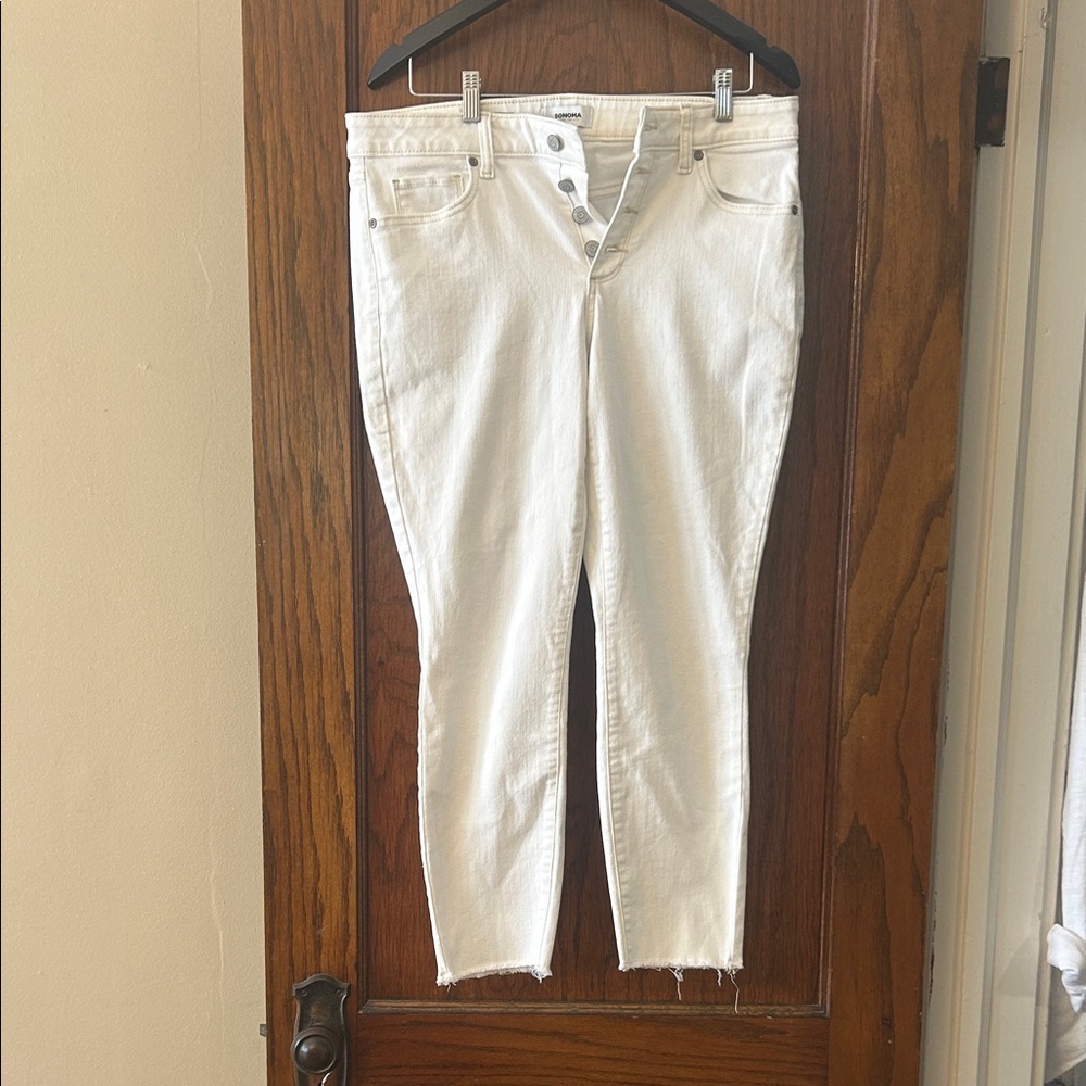 Elegant White Ankle Jeans